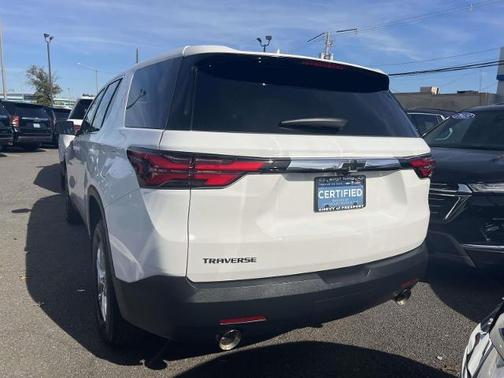 2023 Chevrolet Traverse LS