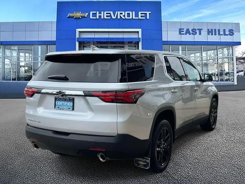 2022 Chevrolet Traverse LS