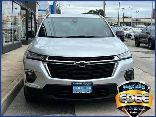 2022 Chevrolet Traverse LS