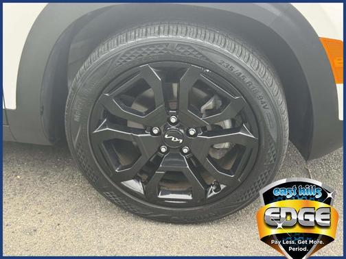 Snow White Pearl 2024 Kia Seltos X-Line