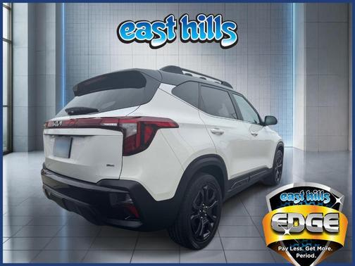 Snow White Pearl 2024 Kia Seltos X-Line