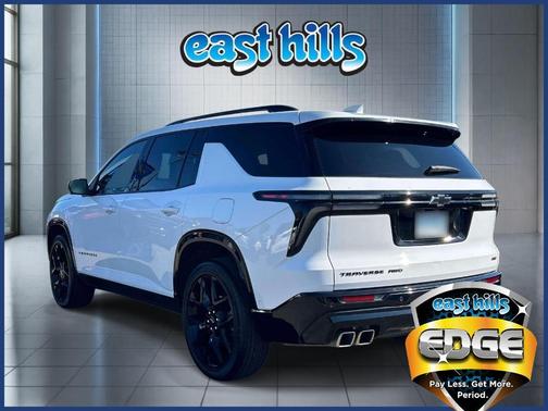 Summit White 2024 Chevrolet Traverse RS
