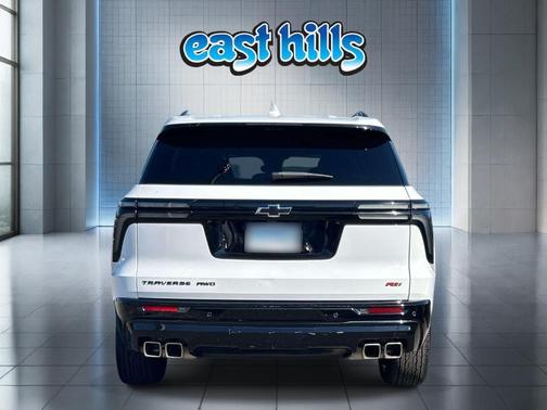 Summit White 2024 Chevrolet Traverse RS