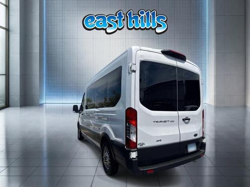 Oxford White 2022 Ford Transit-350 XLT