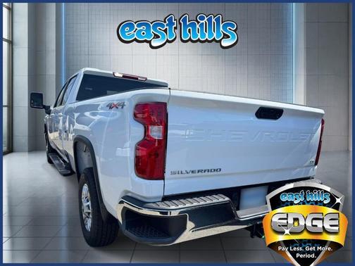 Summit White 2025 Chevrolet Silverado 2500 LT