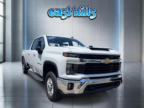 Summit White 2025 Chevrolet Silverado 2500 LT