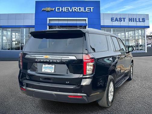 2024 Chevrolet Suburban LT