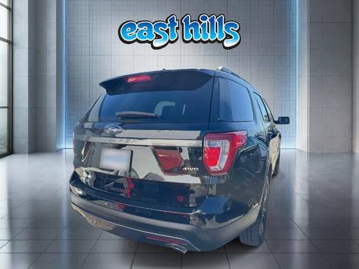 Blue 2017 Ford Explorer XLT