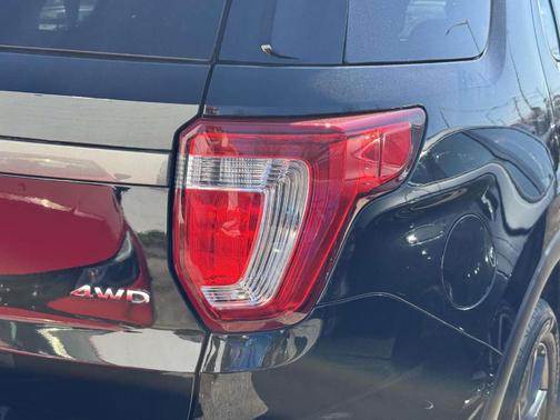 Shadow Black 2017 Ford Explorer XLT