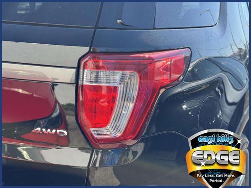 Blue 2017 Ford Explorer XLT