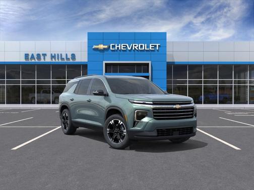 Green Metallic 2027 Chevrolet Traverse LT