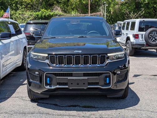 Diamond Black 2022 Jeep Grand Cherokee 4xe Overland