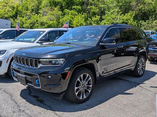 Diamond Black 2022 Jeep Grand Cherokee 4xe Overland