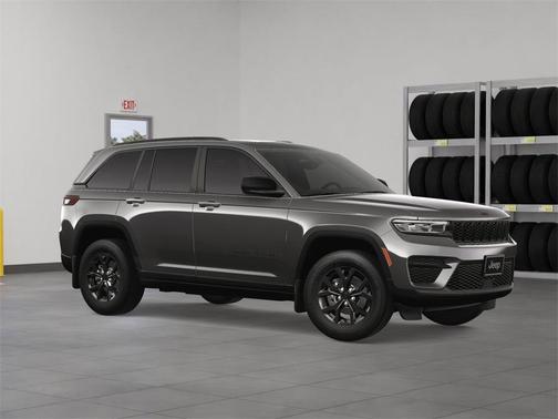 2025 Jeep Grand Cherokee Laredo