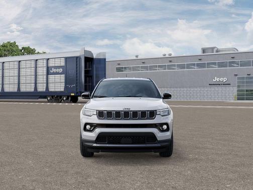 Bright White Clearcoat 2026 Jeep Compass Limited