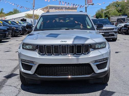 Silver Zynith 2024 Jeep Grand Cherokee 4xe Base