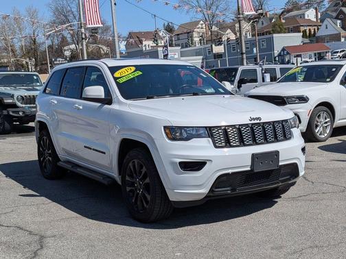 2019 Jeep Grand Cherokee Altitude