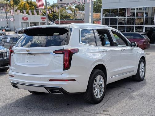 2022 Cadillac XT6 Luxury AWD