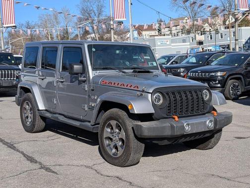2017 Jeep Wrangler Unlimited Sahara