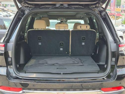 Diamond Black 2023 Jeep Grand Cherokee 4xe Base