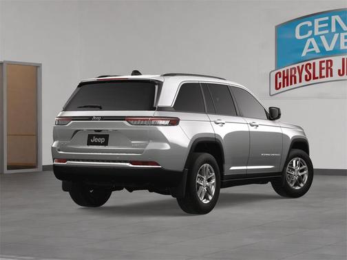 2025 Jeep Grand Cherokee Laredo X