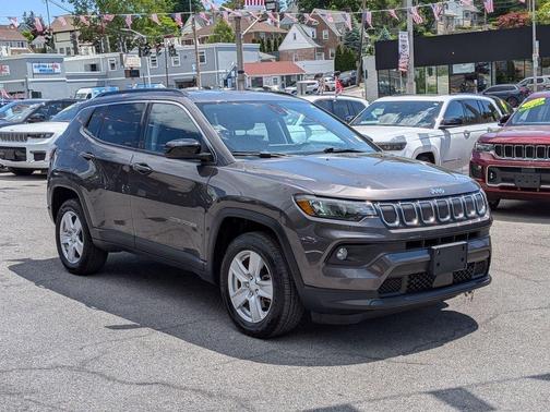 Granite Crystal Clearcoat Metallic 2022 Jeep Compass Latitude
