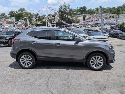 Gun Metallic 2021 Nissan Rogue Sport SV