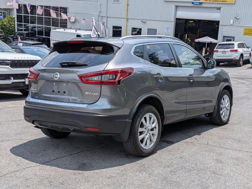 Gun Metallic 2021 Nissan Rogue Sport SV