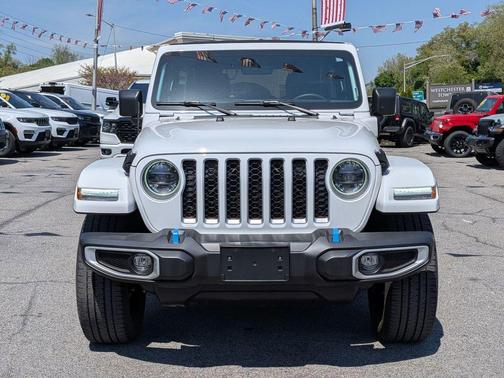 Bright White Clearcoat 2023 Jeep Wrangler 4xe Sahara