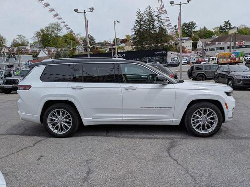 Bright White Clearcoat 2023 Jeep Grand Cherokee L Summit
