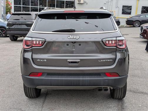 Granite Crystal Clearcoat Metallic 2019 Jeep Compass Limited