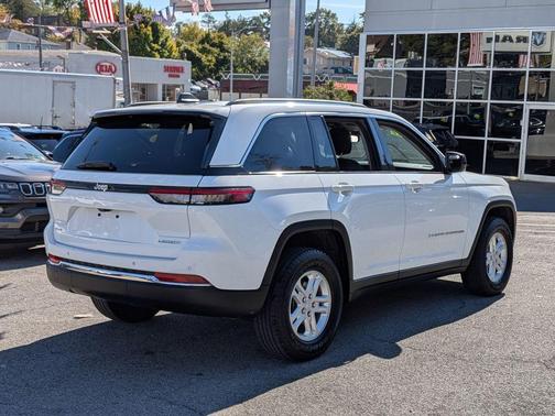 2023 Jeep Grand Cherokee Laredo