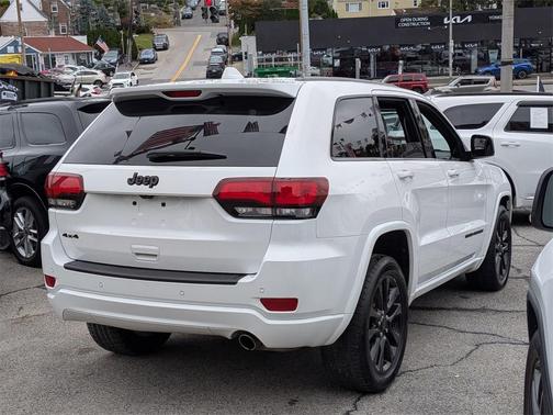 2020 Jeep Grand Cherokee Altitude