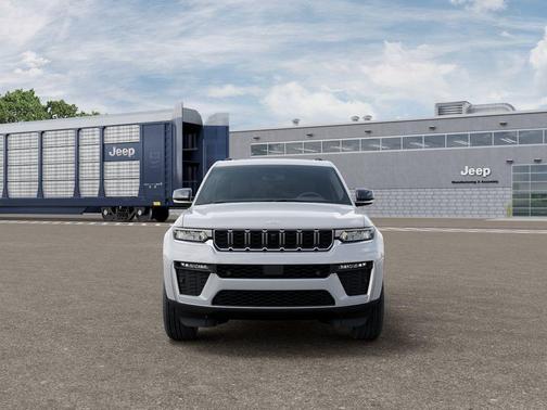 Bright White Clearcoat 2026 Jeep Grand Cherokee Limited