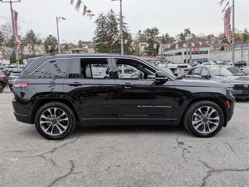 2023 Jeep Grand Cherokee Overland