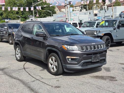 Granite Crystal Clearcoat Metallic 2019 Jeep Compass Latitude