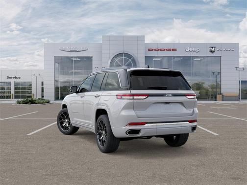 2025 Jeep Grand Cherokee Summit