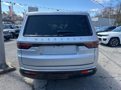 Silver Zynith 2024 Jeep Wagoneer L Series II