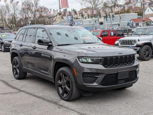 2023 Jeep Grand Cherokee Altitude