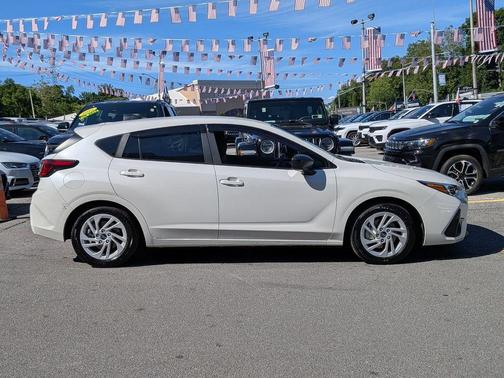 Crystal White Pearl 2024 Subaru Impreza Base