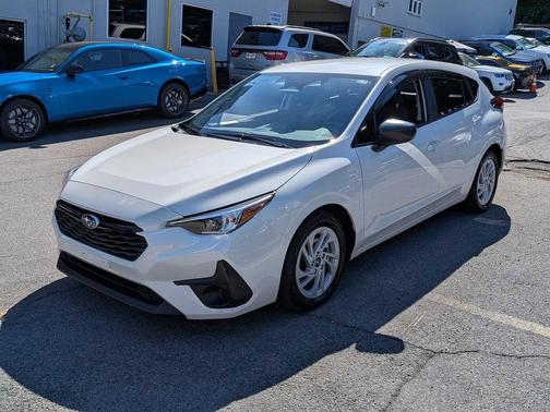 Crystal White Pearl 2024 Subaru Impreza Base