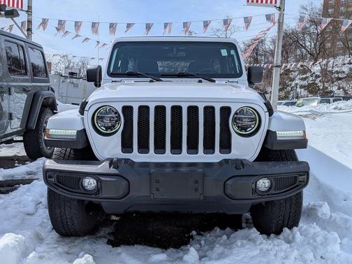 2022 Jeep Wrangler Unlimited Sahara Altitude
