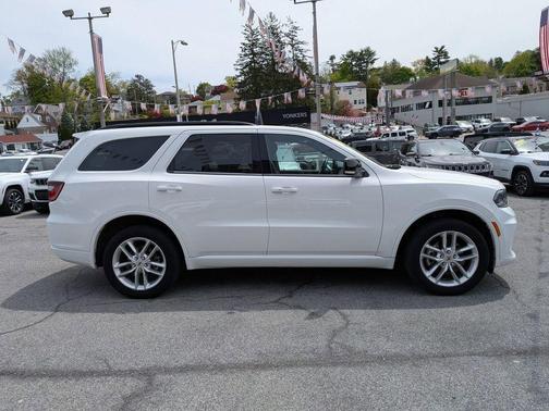 White Knuckle Clearcoat 2023 Dodge Durango GT