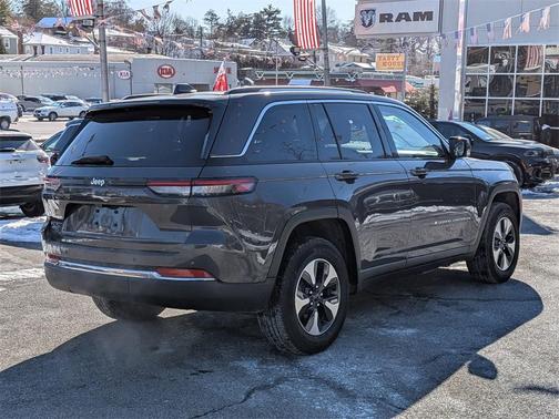 2023 Jeep Grand Cherokee 4xe Base