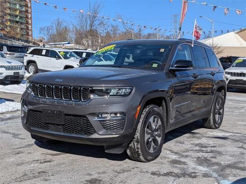 2023 Jeep Grand Cherokee 4xe Base