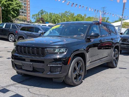 Diamond Black 2023 Jeep Grand Cherokee L Limited