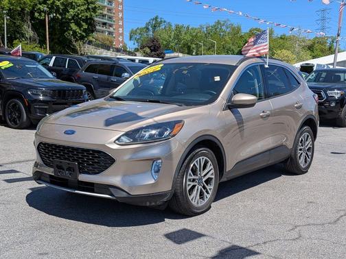 Desert Gold Metallic 2020 Ford Escape SEL