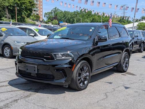 DB Black Crystal Clearcoat 2023 Dodge Durango GT
