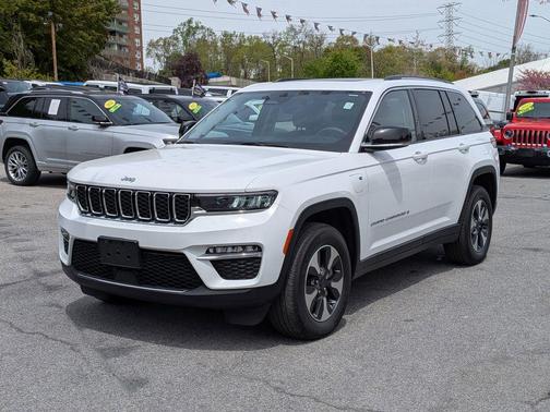 Bright White Clearcoat 2023 Jeep Grand Cherokee 4xe Base
