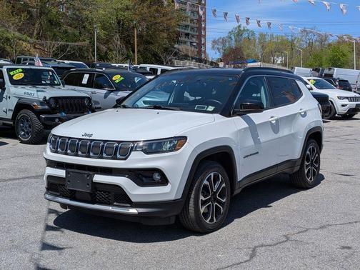 Bright White Clearcoat 2022 Jeep Compass Limited
